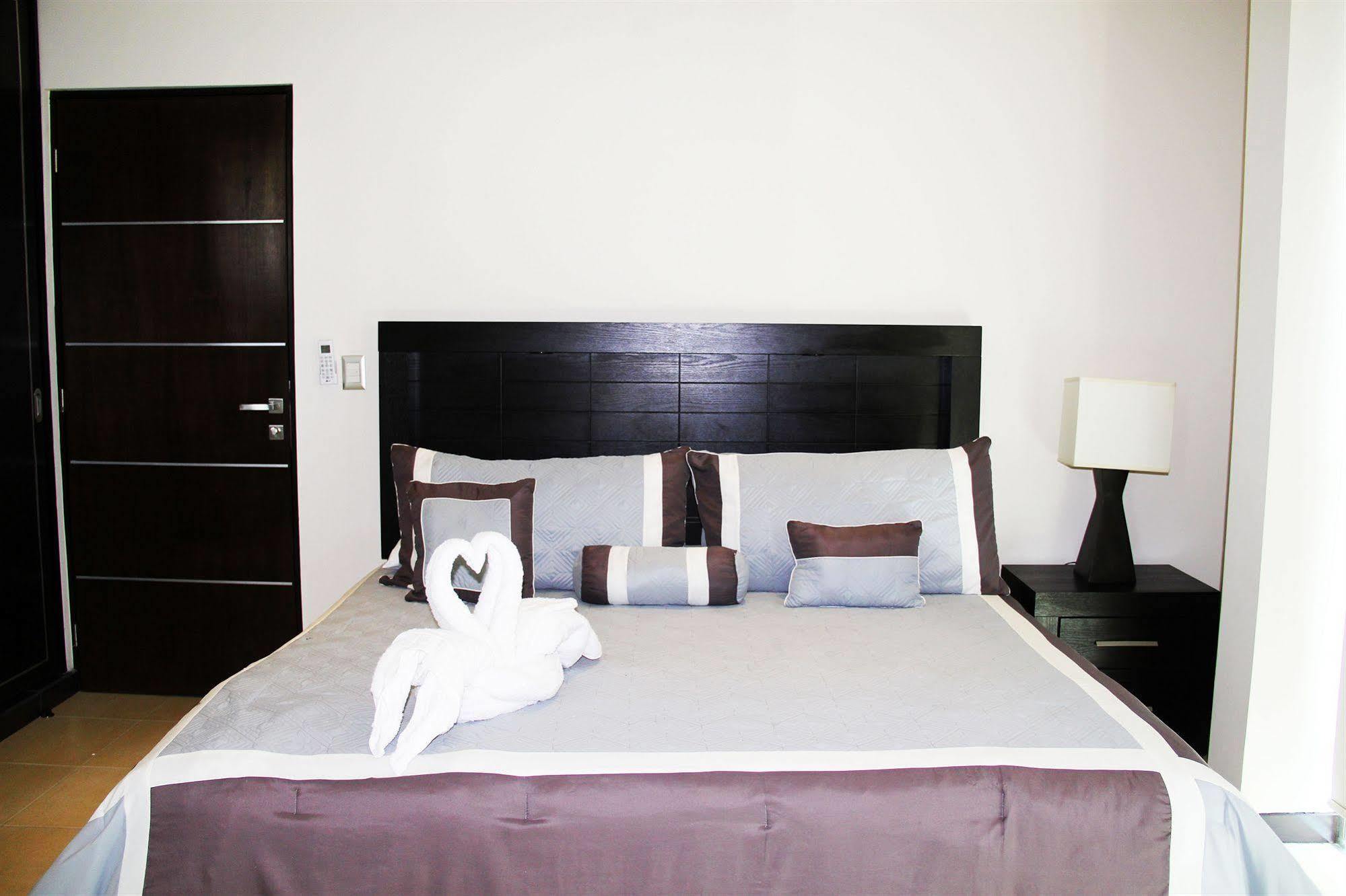 Condoplaza San Pedro Playa del Carmen Eksteriør bilde